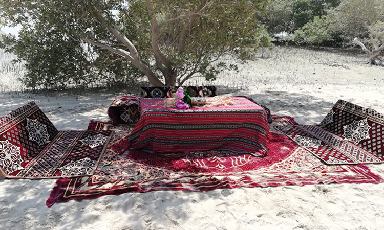 Private Romantic Island Beach Dinner in Abu Dhabi